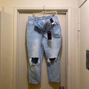 Brand new, size 17 high rise boyfriend jeans